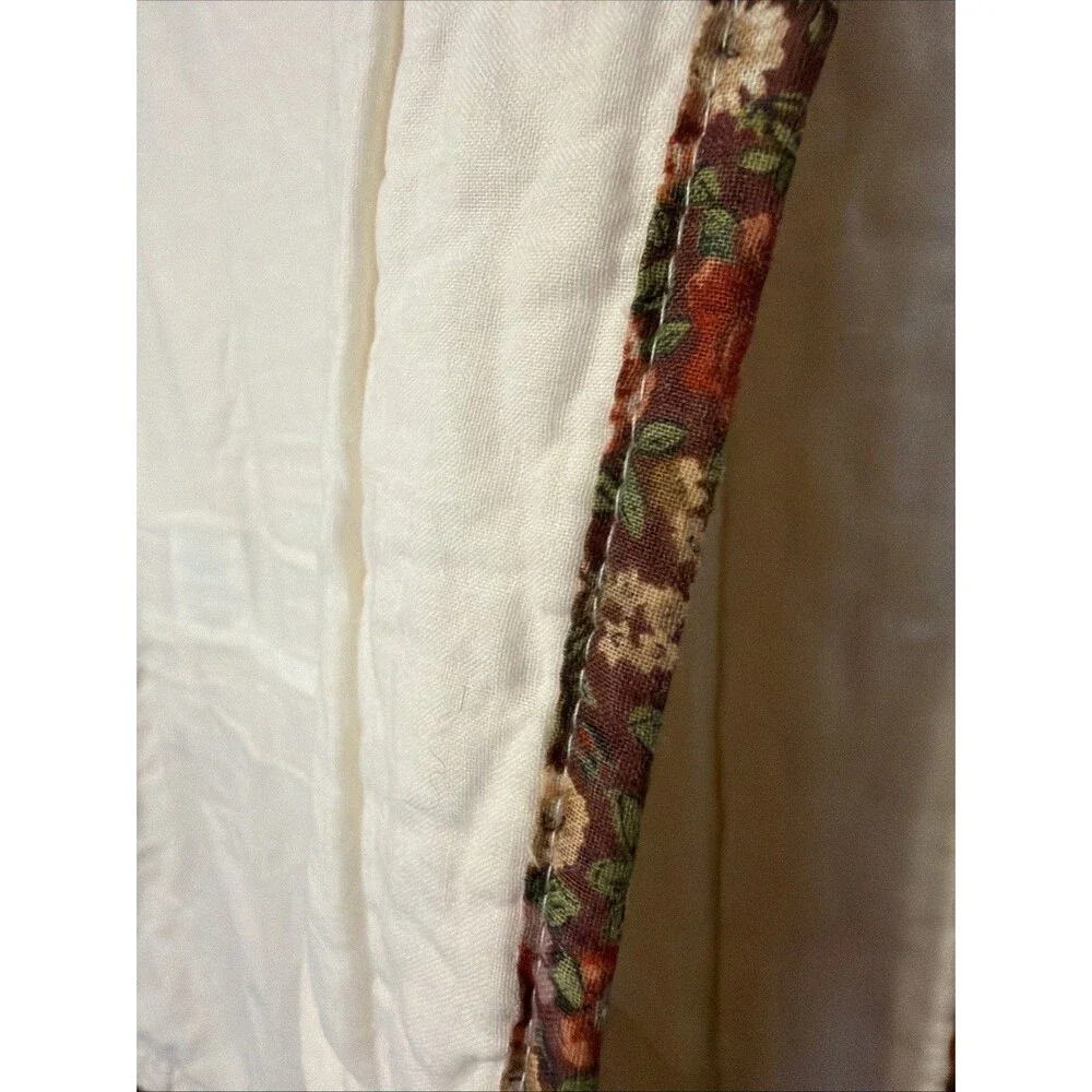 Modern Heirloom Collection Quilt Set Cream Embroidered Pillow Sham Set